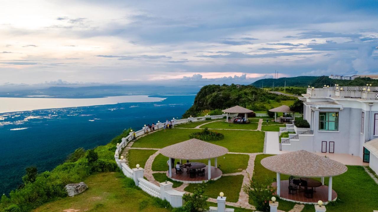 Le Bokor Palace Kampot Extérieur photo