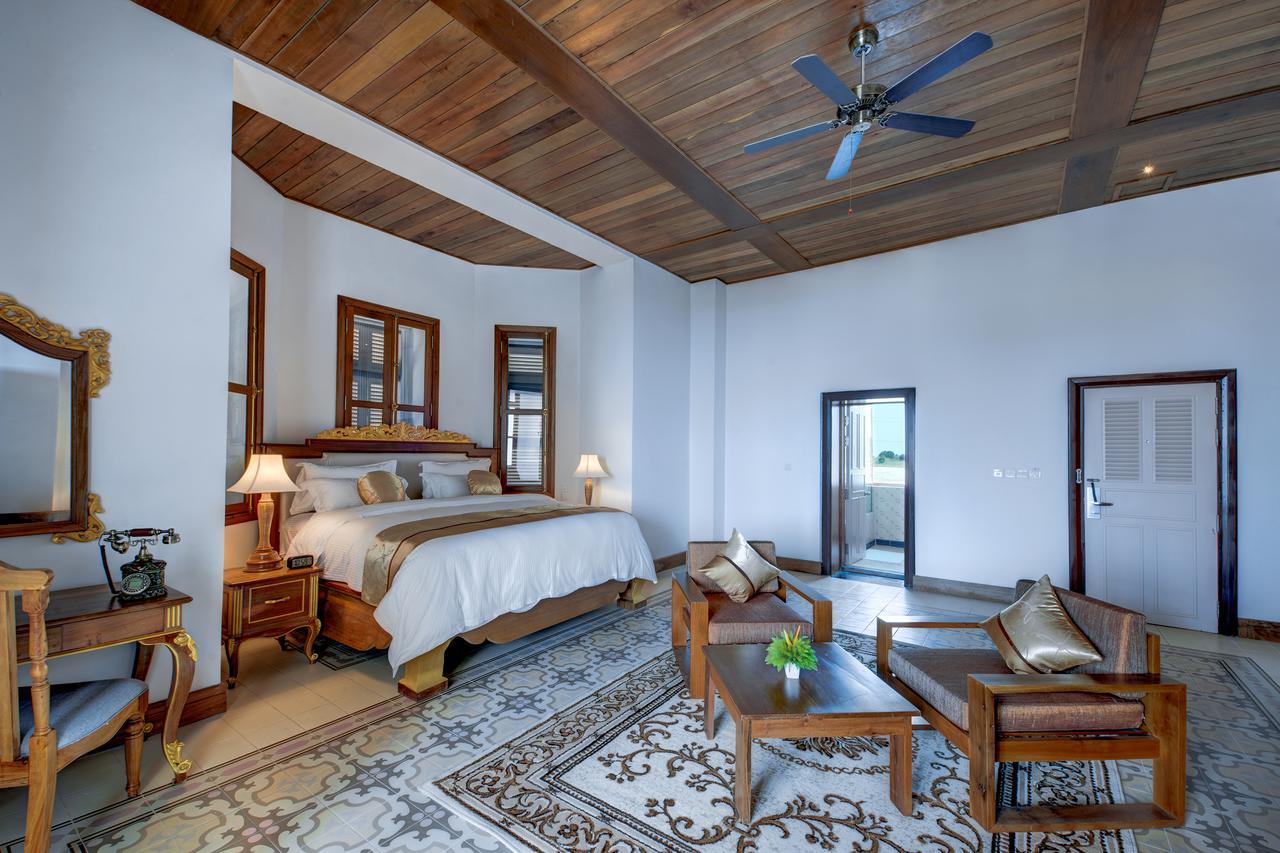 Le Bokor Palace Kampot Extérieur photo
