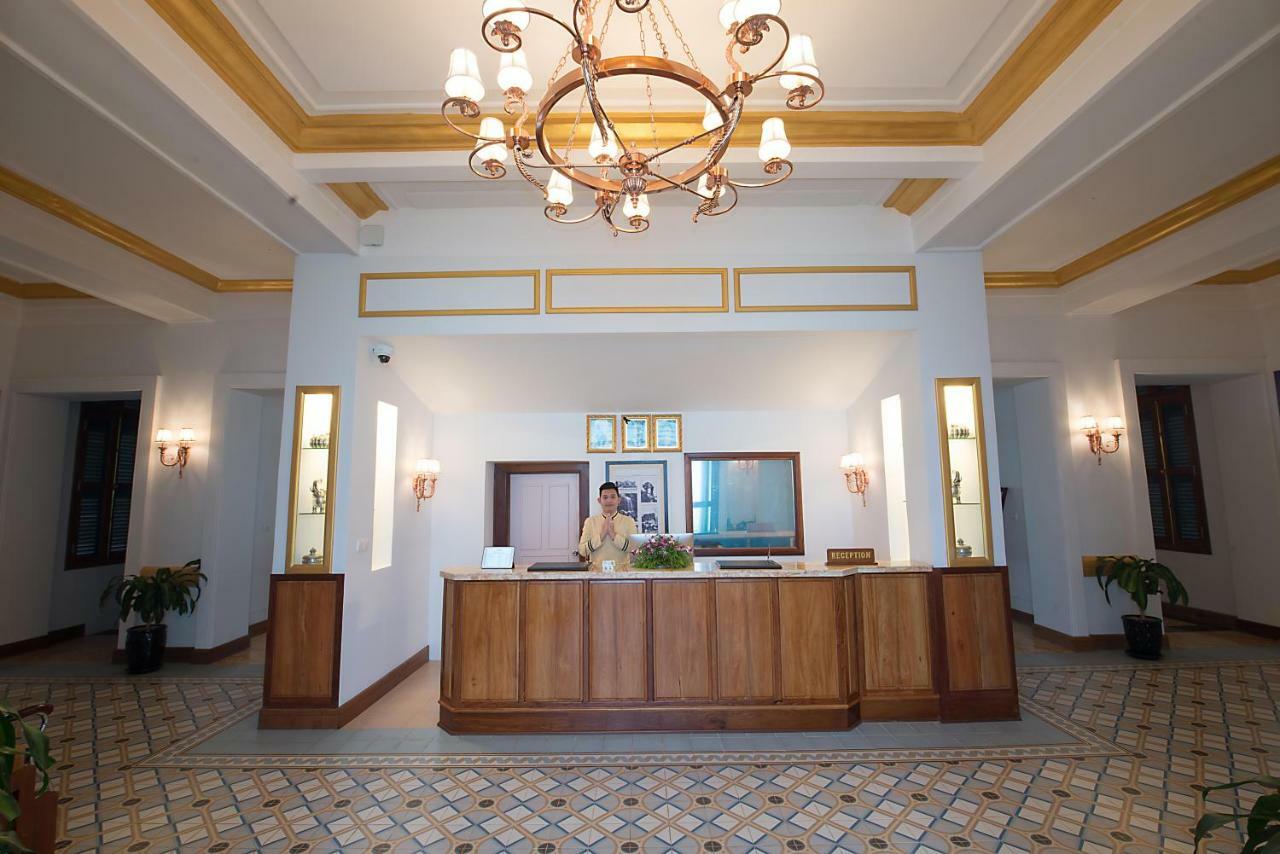 Le Bokor Palace Kampot Extérieur photo